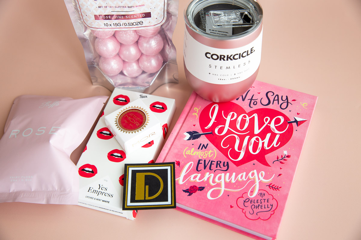 Rose Valentine's Gift Box